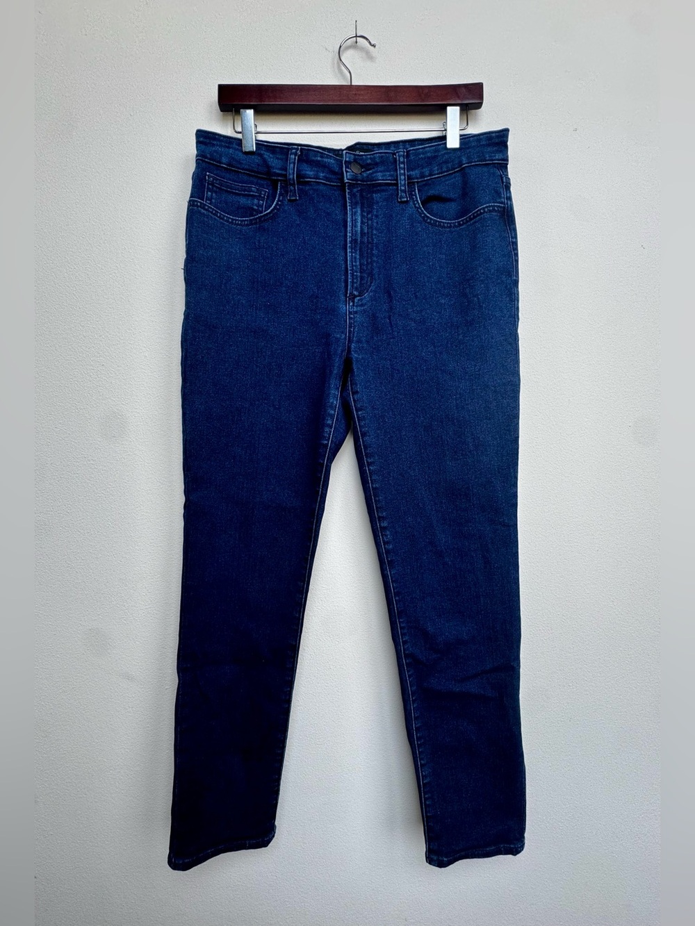 Joe’s Jeans High-Rise Women’s Jeans in Classic Blue wash